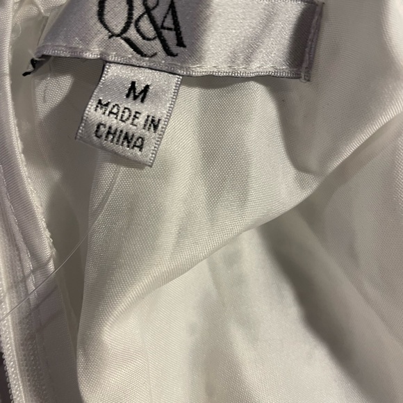 Q & A Maternity Dress Medium White Lace Sleeveless Midi Sleeveless NWT - Picture 7 of 10